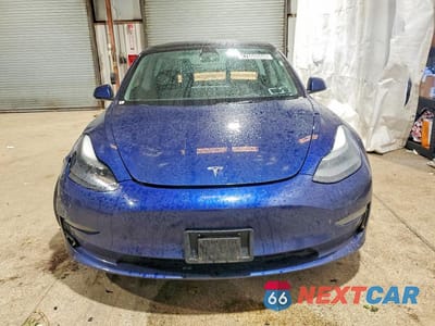 Piąte zdjęcie samochodu w środku: 2022 TESLA MODEL 3 VIN:5YJ3E1EA0NF189005 - miniatura