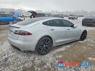 Trzecie zdjęcie samochodu z tyłu: 2016 TESLA MODEL S VIN:5YJSA1E22GF157854 - miniatura