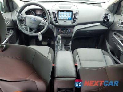 Zdjęcie 8 z 12 samochodu: 2019 FORD ESCAPE SE VIN:1FMCU0GD3KUA77219 - miniatura