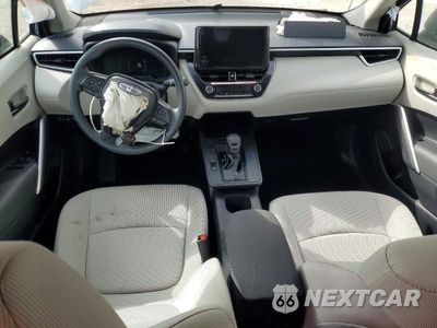 Zdjęcie 8 z 13 samochodu: 2026 TOYOTA COROLLA CROSS L VIN:7MUAAAAG7TV169295 - miniatura