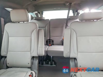 Zdjęcie 10 z 13 samochodu: 2024 CHEVROLET SUBURBAN K1500 LT VIN:1GNSKCKD4RR326016 - miniatura