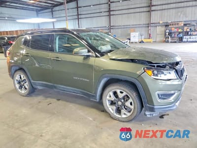Czwarte zdjęcie samochodu z boku: 2017 JEEP COMPASS LIMITED VIN:3C4NJDCB2HT642063 - miniatura