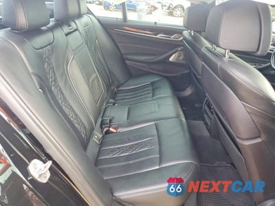 Zdjęcie 10 z 11 samochodu: 2018 BMW M550XI VIN:WBAJB9C5XJB049879 - miniatura