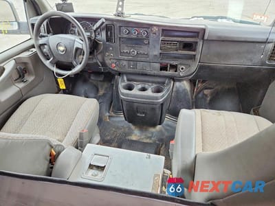 Zdjęcie 8 z 12 samochodu: 2014 CHEVROLET EXPRESS G2500 VIN:1GCWGFCB5E1163332 - miniatura