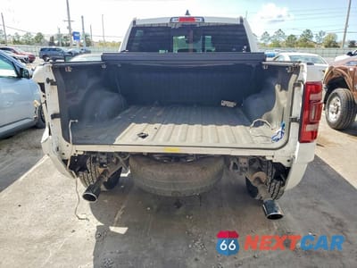 Zdjęcie 6 z 13 samochodu: 2022 RAM 1500 LARAMIE VIN:1C6RREJM4NN260821 - miniatura