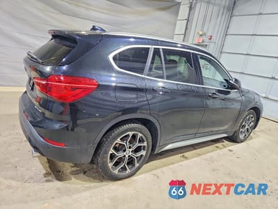 Trzecie zdjęcie samochodu z tyłu: 2020 BMW X1 XDRIVE28I VIN:WBXJG9C07L3L57603 - miniatura
