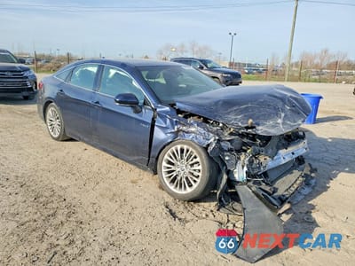 Czwarte zdjęcie samochodu z boku: 2019 TOYOTA AVALON HYBRID LIMITED VIN:4T1B21FB8KU007822 - miniatura