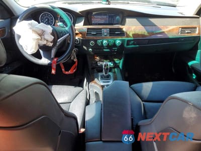 Zdjęcie 8 z 11 samochodu: 2008 BMW 550 I VIN:WBANW53578CT54159 - miniatura