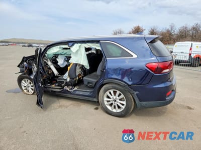 Drugie zdjęcie samochodu z przodu: 2019 KIA SORENTO LX VIN:5XYPGDA31KG438534 - miniatura