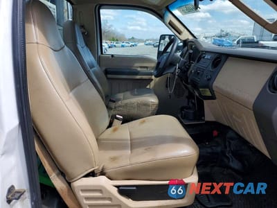 Zdjęcie 10 z 11 samochodu: 2008 FORD F350 UTILITY / SERVICE TRUCK VIN:1FDWF30538EC95708 - miniatura