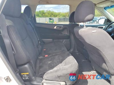 Zdjęcie 6 z 11 samochodu: 2016 NISSAN PATHFINDER S VIN:5N1AR2MN9GC645598 - miniatura