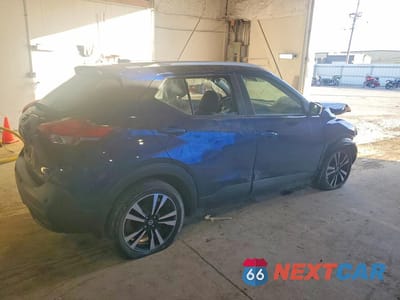 Trzecie zdjęcie samochodu z tyłu: 2020 NISSAN KICKS SV VIN:3N1CP5CV8LL562509 - miniatura