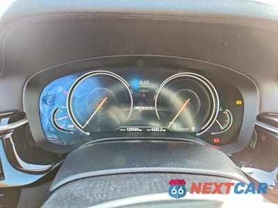 Zdjęcie 9 z 13 samochodu: 2018 BMW M550XI VIN:WBAJB9C51JB036678 - miniatura