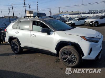 Czwarte zdjęcie samochodu z boku: 2024 TOYOTA RAV4 HYBRID XSE VIN:2T3E6RFV8RW060385 - miniatura