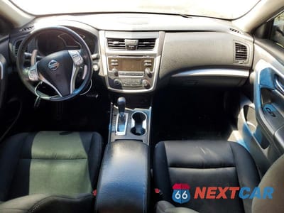 Zdjęcie 8 z 13 samochodu: 2017 NISSAN ALTIMA 2.5 SR VIN:1N4AL3APXHC230086 - miniatura