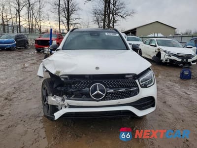 Piąte zdjęcie samochodu w środku: 2022 MERCEDES-BENZ GLC 300 4MATIC VIN:W1N0G8EB7NV369316 - miniatura