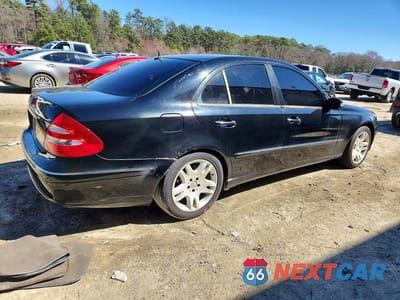 Trzecie zdjęcie samochodu z tyłu: 2003 MERCEDES-BENZ E 500 VIN:WDBUF70J23A199258 - miniatura