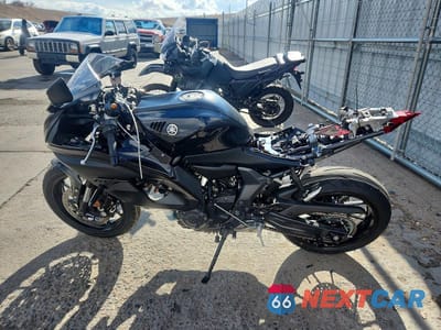 Trzecie zdjęcie samochodu z tyłu: 2025 YAMAHA YZFR7 VIN:JYARM38E9SA020897 - miniatura