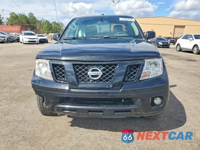 Piąte zdjęcie samochodu w środku: 2018 NISSAN FRONTIER SV VIN:1N6AD0ER6JN759298 - miniatura