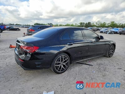 Trzecie zdjęcie samochodu z tyłu: 2023 MERCEDES-BENZ E 350 VIN:W1KZF8DBXPB187235 - miniatura