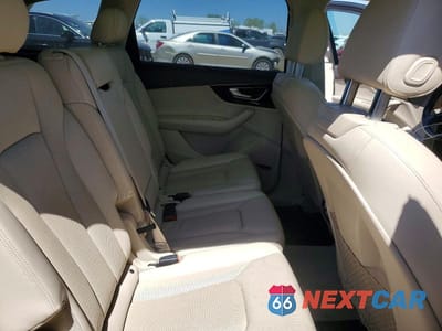Zdjęcie 11 z 14 samochodu: 2018 AUDI Q7 VIN:WA1VAAF72JD054644 - miniatura