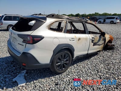 Trzecie zdjęcie samochodu z tyłu: 2024 SUBARU OUTBACK ONYX EDITION VIN:4S4BTALCXR3161152 - miniatura