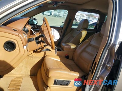 Zdjęcie 7 z 13 samochodu: 2005 PORSCHE CAYENNE VIN:WP1AA29P65LA23168 - miniatura