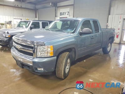 2007 CHEVROLET SILVERADO K1500 1GCEK19J77Z545250 - główne zdjęcie licytacji z USA - miniatura