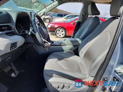 Zdjęcie 7 z 13 samochodu: 2020 TOYOTA HIGHLANDER LIMITED VIN:5TDDZRBH7LS010508 - miniatura