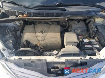 Zdjęcie 12 z 12 samochodu: 2017 TOYOTA SIENNA XLE PREMIUM 7-PASSENGER VIN:5TDDZ3DC5HS159005 - miniatura