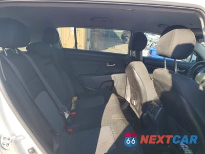 Zdjęcie 11 z 12 samochodu: 2016 KIA SPORTAGE LX VIN:KNDPB3AC6G7843379 - miniatura