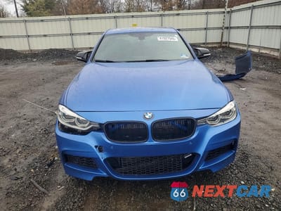 Piąte zdjęcie samochodu w środku: 2013 BMW 335 XI VIN:WBA3B9C59DF587009 - miniatura