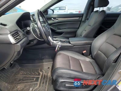 Zdjęcie 7 z 12 samochodu: 2018 HONDA ACCORD SPORT VIN:1HGCV1F30JA252804 - miniatura