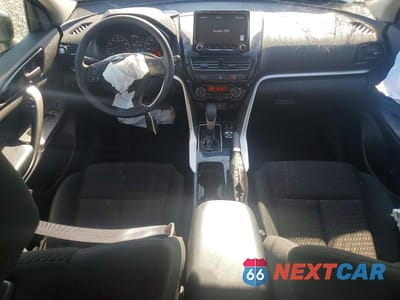Zdjęcie 8 z 13 samochodu: 2024 MITSUBISHI ECLIPSE CROSS LE VIN:JA4ATVAA1RZ049713 - miniatura