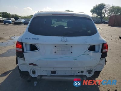 Zdjęcie 6 z 14 samochodu: 2016 MERCEDES-BENZ GLC 300 VIN:WDC0G4JB5GF109560 - miniatura