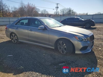 Czwarte zdjęcie samochodu z boku: 2015 MERCEDES-BENZ E 350 4MATIC VIN:WDDHF8JB5FB112229 - miniatura