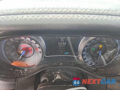 Zdjęcie 9 z 12 samochodu: 2016 CHRYSLER 300 S VIN:2C3CCAGG2GH152451 - miniatura