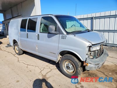 Czwarte zdjęcie samochodu z boku: 1997 CHEVROLET EXPRESS 2500 UTILITY / SERVICE VAN VIN:1GCGG25RXV1021842 - miniatura