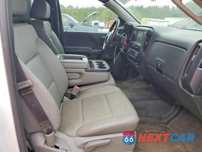 Zdjęcie 10 z 11 samochodu: 2018 CHEVROLET SILVERADO C1500 VIN:1GCNCNEH6JZ274115 - miniatura