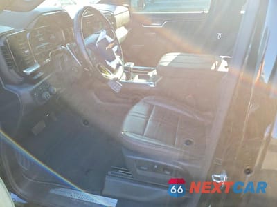 Zdjęcie 7 z 11 samochodu: 2025 CHEVROLET SILVERADO K1500 HIGH COUNTRY VIN:1GCUKJEL6SZ113826 - miniatura