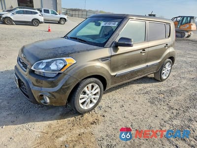 2013 KIA SOUL + KNDJT2A64D7519818 - główne zdjęcie licytacji z USA - miniatura