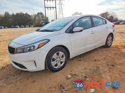 2017 KIA FORTE LX 3KPFK4A76HE059600 - główne zdjęcie licytacji z USA - miniatura