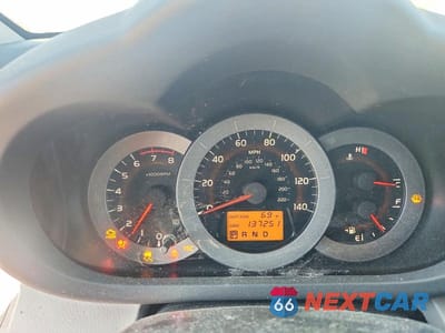 Zdjęcie 9 z 13 samochodu: 2006 TOYOTA RAV4 BASE VIN:JTMZD33V165029037 - miniatura