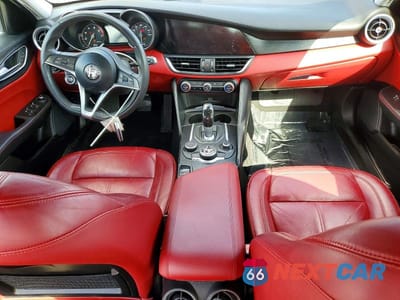 Zdjęcie 8 z 11 samochodu: 2017 ALFA ROMEO GIULIA Q4 VIN:ZARFAEDN6H7554355 - miniatura