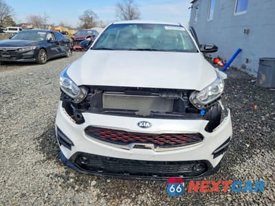 Piąte zdjęcie samochodu w środku: 2021 KIA FORTE GT-LINE VIN:3KPF34AD1ME392185 - miniatura