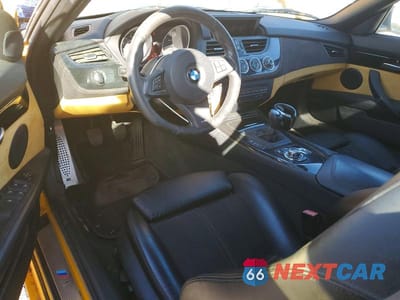 Zdjęcie 8 z 11 samochodu: 2013 BMW Z4 VIN:WBALL5C50DE717268 - miniatura