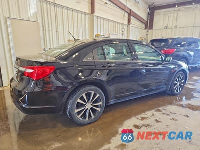 Trzecie zdjęcie samochodu z tyłu: 2012 CHRYSLER 200 S VIN:1C3CCBHGXCN162442 - miniatura