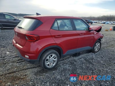 Trzecie zdjęcie samochodu z tyłu: 2021 HYUNDAI VENUE SE VIN:KMHRB8A34MU064786 - miniatura