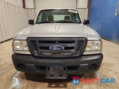 Piąte zdjęcie samochodu w środku: 2010 FORD RANGER VIN:1FTKR1EDXAPA10950 - miniatura