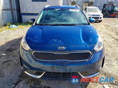 Piąte zdjęcie samochodu w środku: 2019 KIA NIRO LX VIN:KNDCB3LC9K5334595 - miniatura